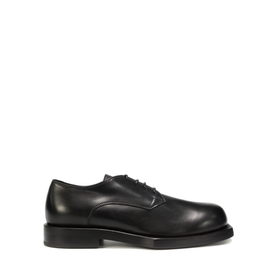 Lace-up shoes